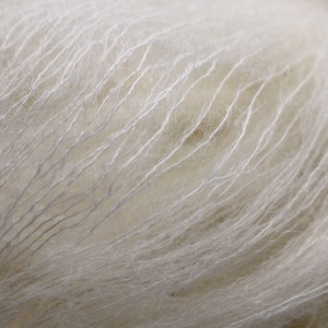 1/13NM	超柔高比例羊驼毛	53%超细羊驼17%羊毛30%尼龙